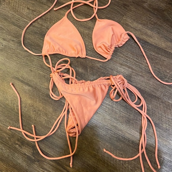 Lali & Layla swim suit - Picture 3 of 3